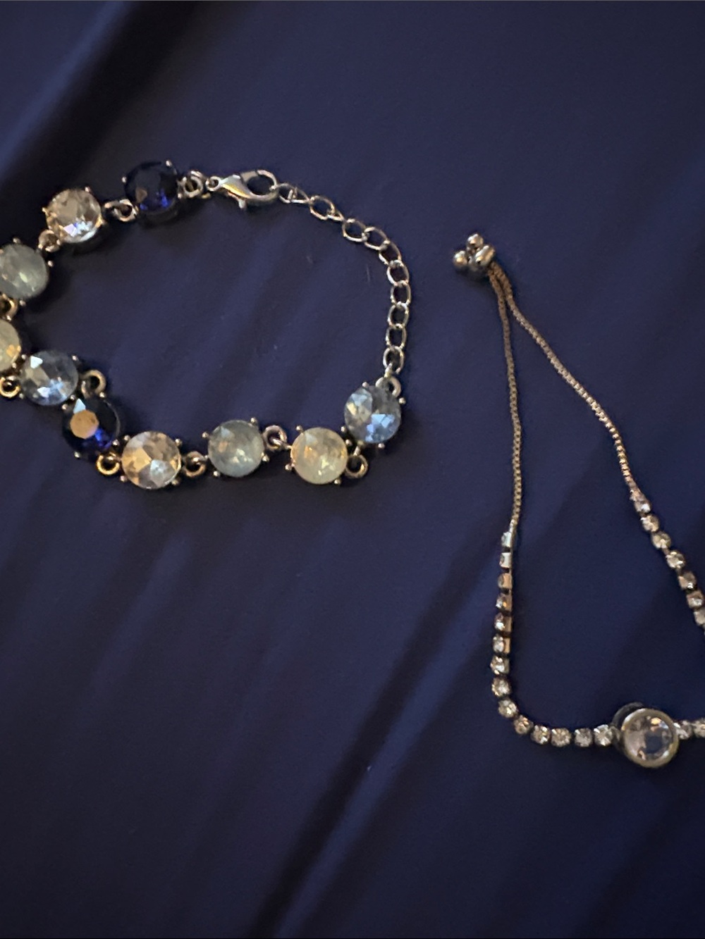 2pc bundle set - 1 Crystal Link Bracelet in Blue and Clear & 1 Push tie bracelet